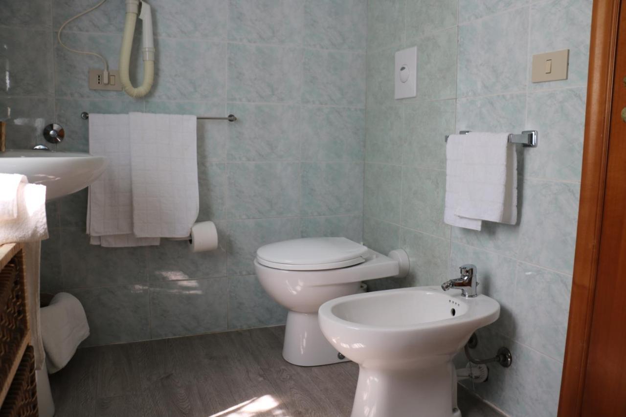 Albergo"Villa Biscotti" เปสคีชี ภายนอก รูปภาพ